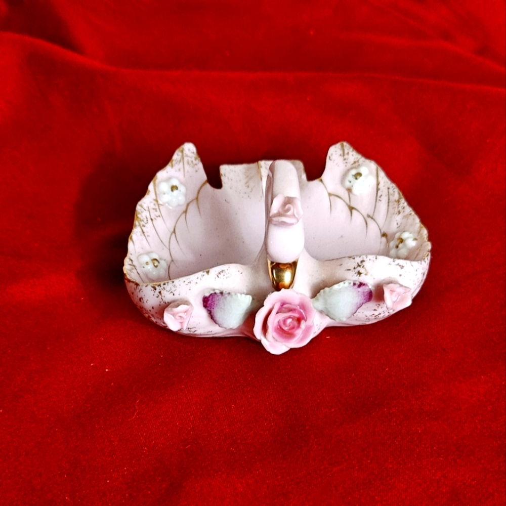 1960's Lefton 3 inch ashtray